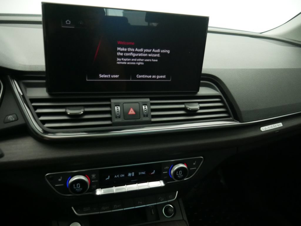 Certified 2023 Audi Q5 2.0T Premium w/ Convenience Package AWD/4WD image 33