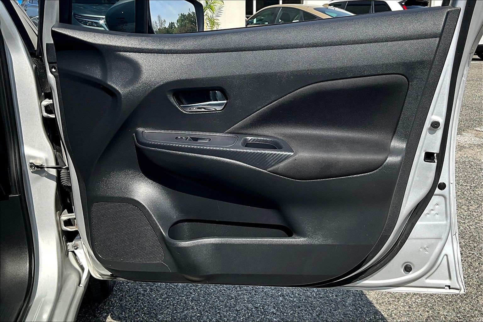 Used 2021 Nissan Versa SV FWD image 18