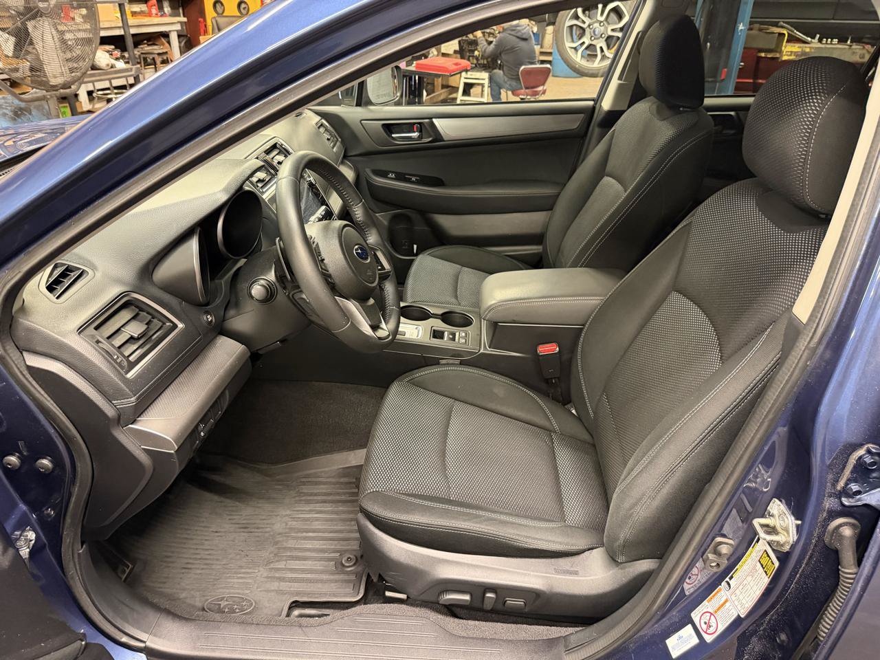 Used 2019 Subaru Outback 2.5i Premium w/ Popular Package #2 AWD/4WD image 10