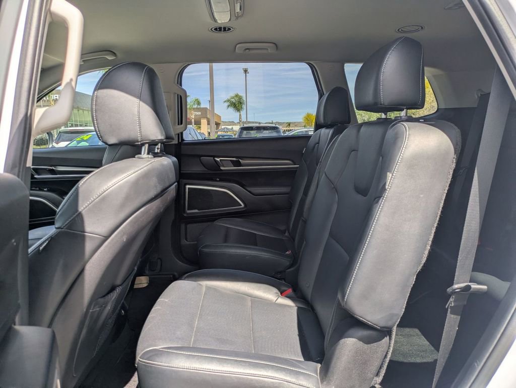 Used 2023 Kia Telluride S FWD image 26