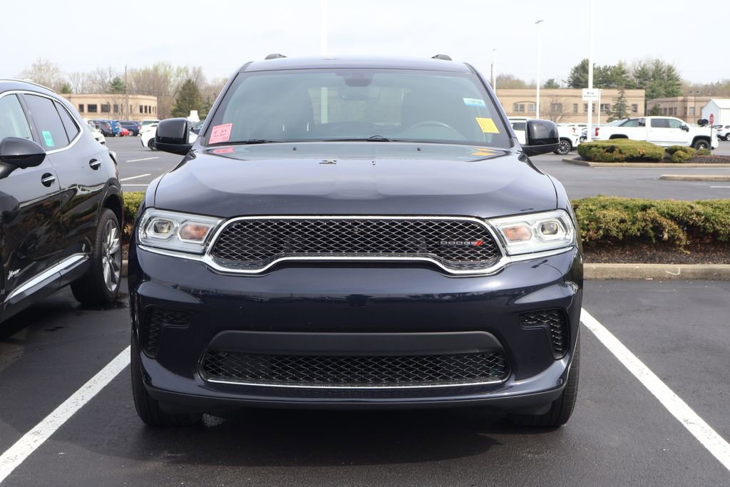 Used 2023 Dodge Durango SXT image 2
