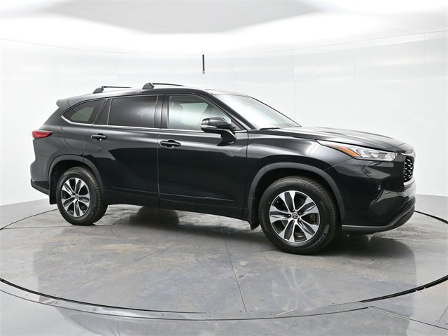 Used 2022 Toyota Highlander XLE