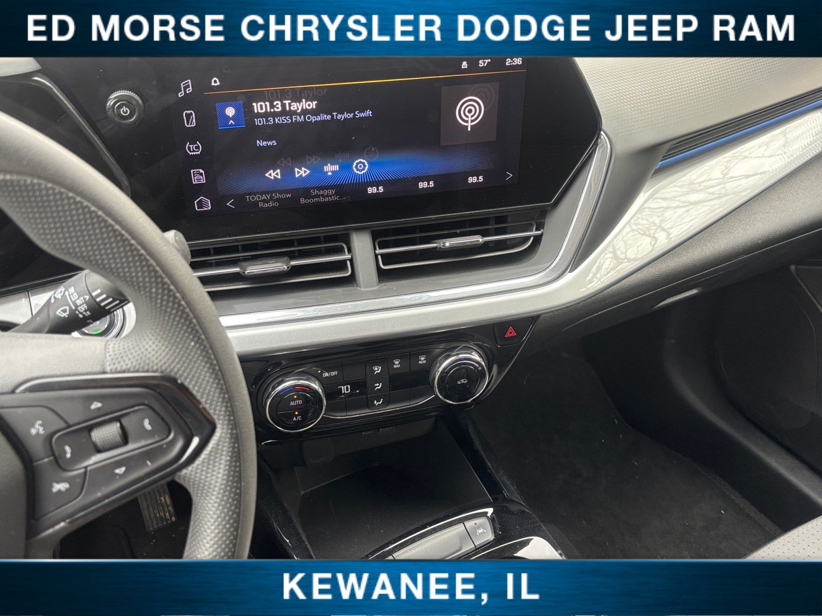 Used 2024 Chevrolet Trax LT FWD image 26
