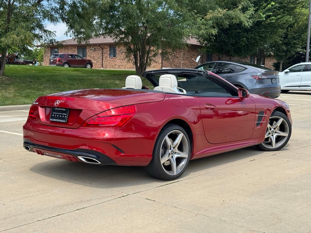 Certified 2019 Mercedes-Benz SL 550 image 2
