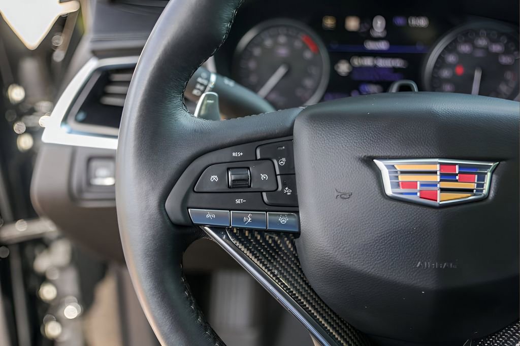 Certified 2023 Cadillac XT6 Sport w/ Technology Package image 14