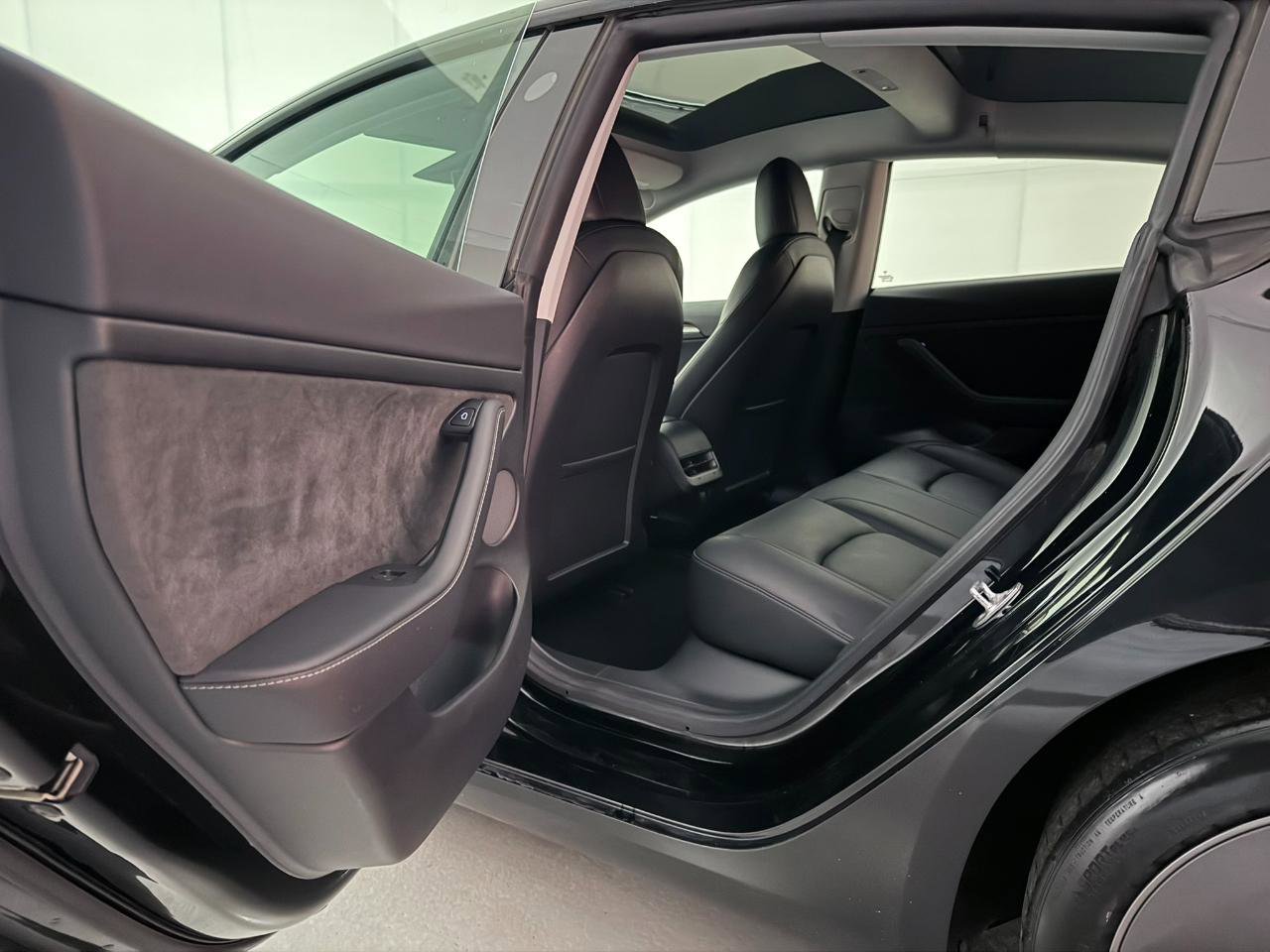 Used 2021 Tesla Model 3 Long Range image 21