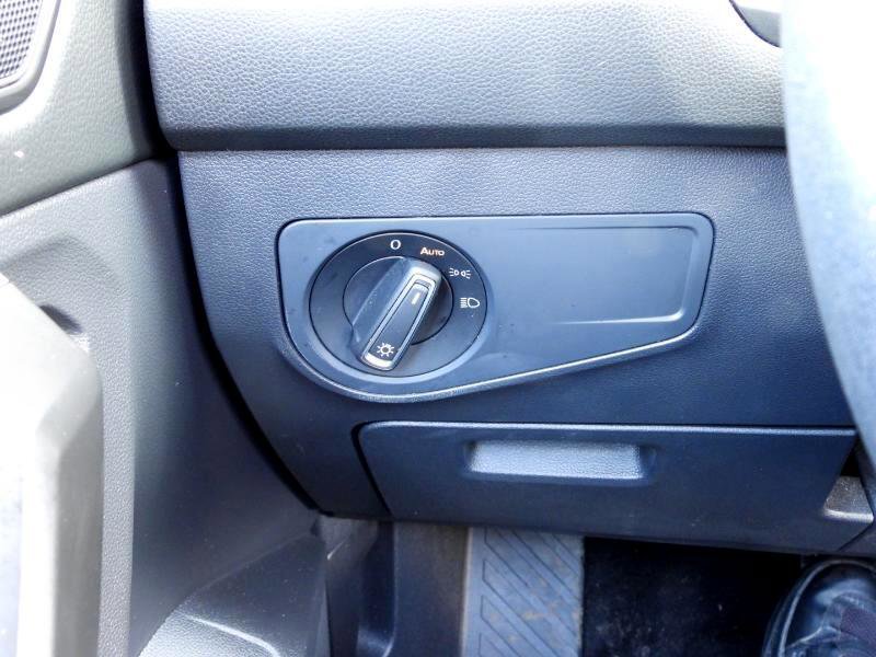 Used 2023 Volkswagen Tiguan SE w/ Panoramic Sunroof Package image 64