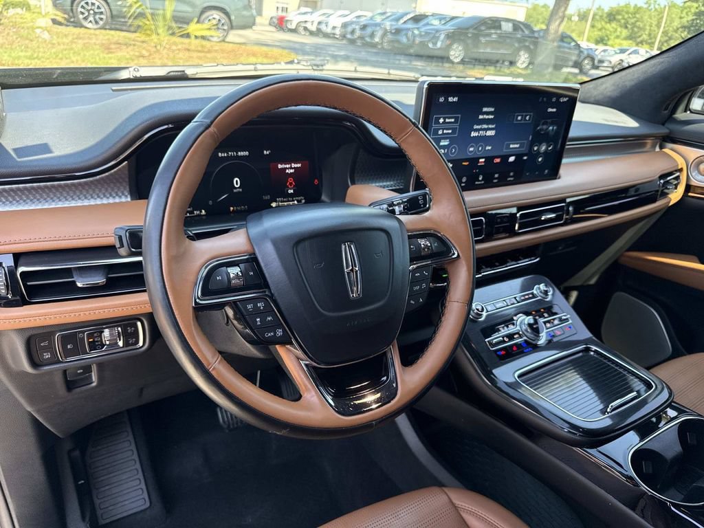 Used 2023 Lincoln Nautilus Black Label AWD/4WD image 34