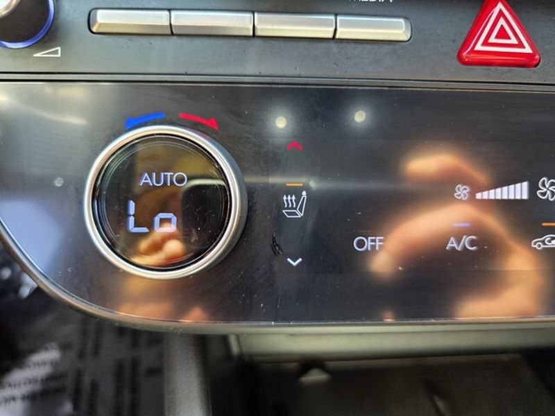 Used 2024 Hyundai Sonata SEL w/ Convenience Package FWD image 24