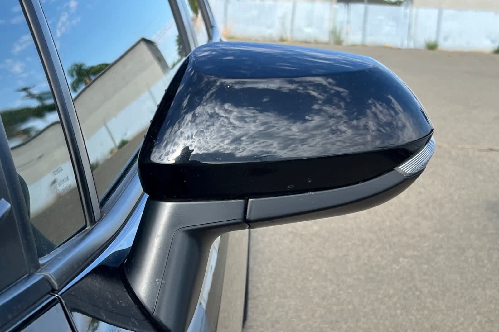 Used 2023 Toyota Corolla SE FWD image 9