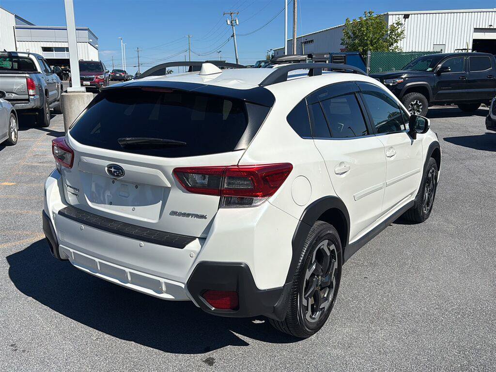 Used 2021 Subaru Crosstrek 2.5i Limited w/ Moonroof Package 1 AWD/4WD image 3