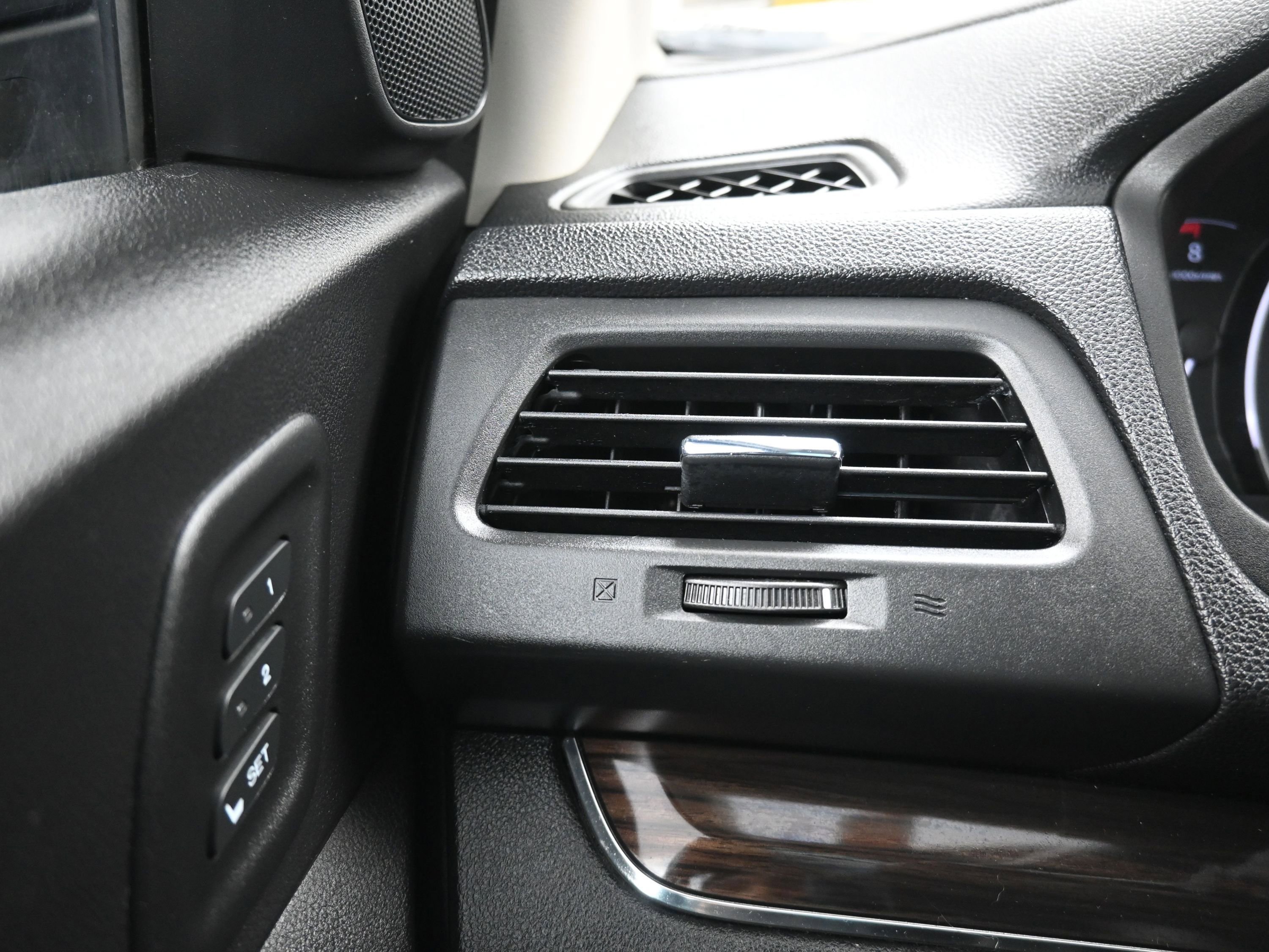 Used 2016 Honda CR-V Touring image 20