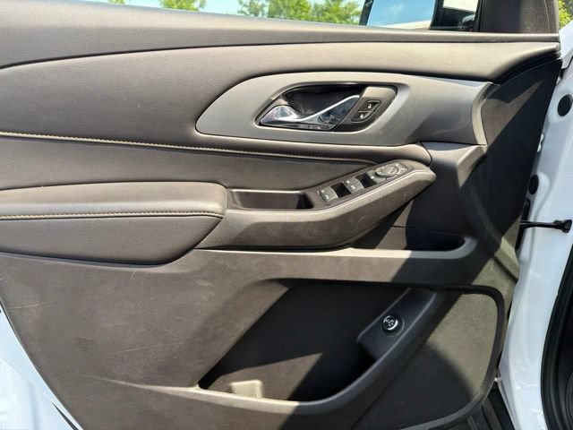 Used 2019 Chevrolet Traverse LT FWD image 12