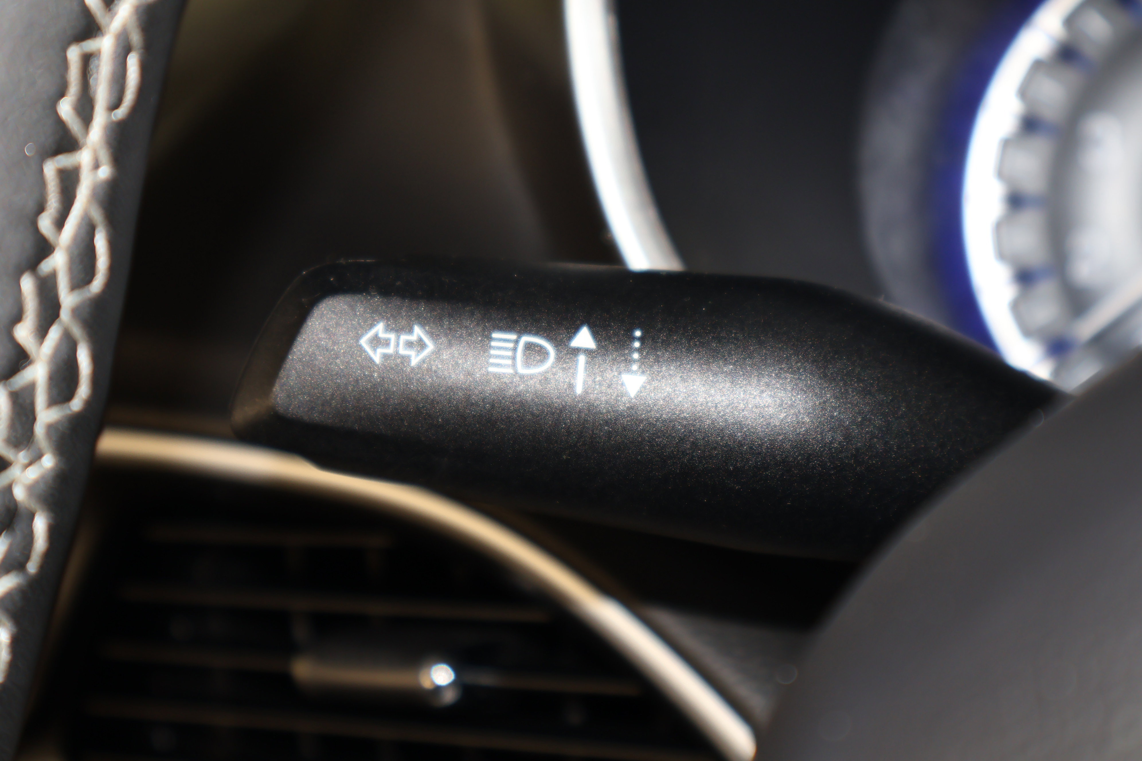 Used 2024 Chrysler Pacifica Touring-L image 22