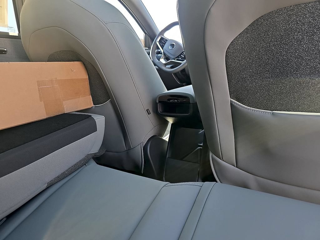 New 2026 Volvo EX30 Cross Country Ultra w/ Protection Package Premier AWD/4WD image 17