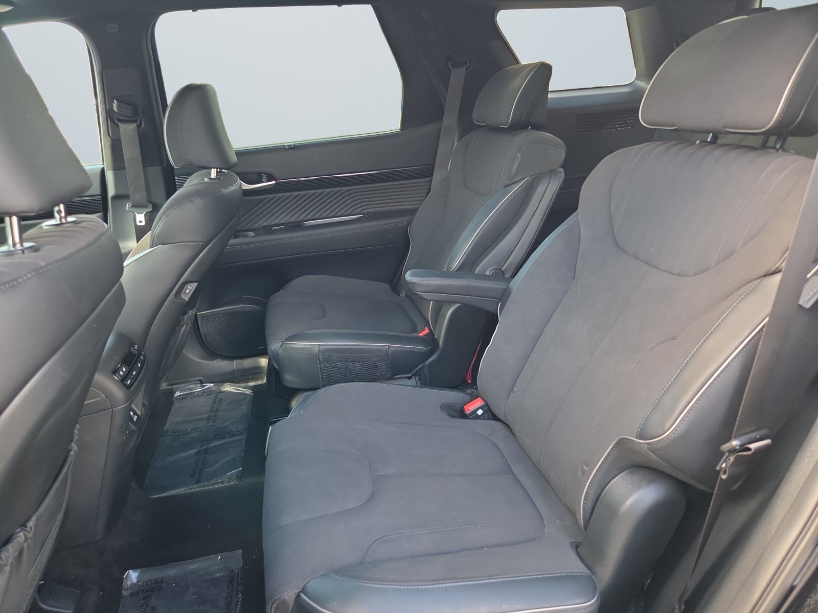 Used 2025 Hyundai Palisade Calligraphy AWD/4WD image 15