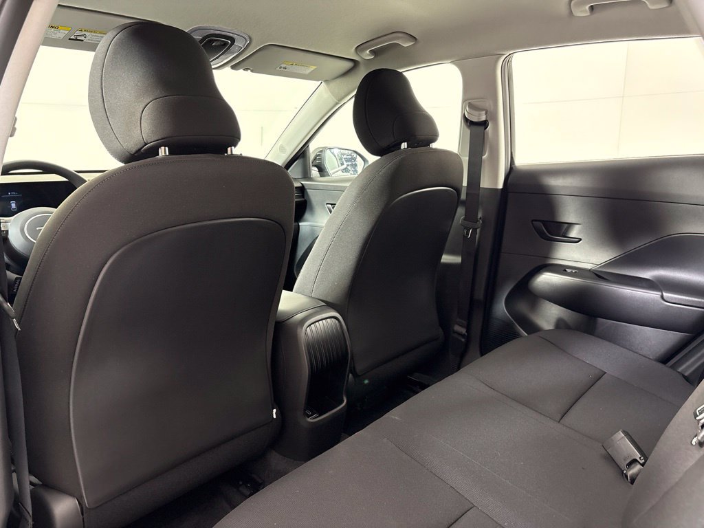 New 2027 Hyundai Kona SE FWD image 19