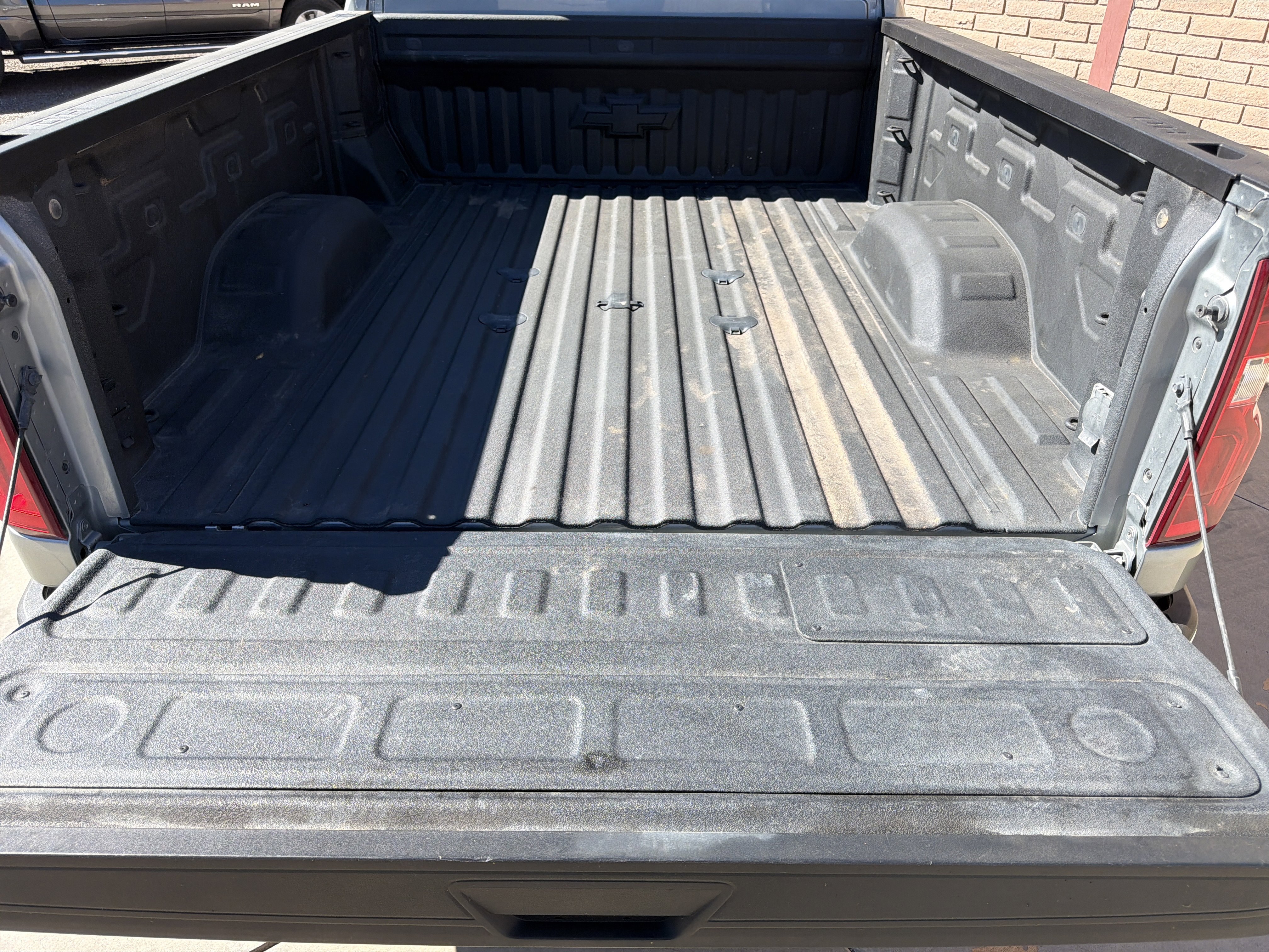 Used 2024 Chevrolet Silverado 2500 LTZ w/ LTZ Plus Package image 5