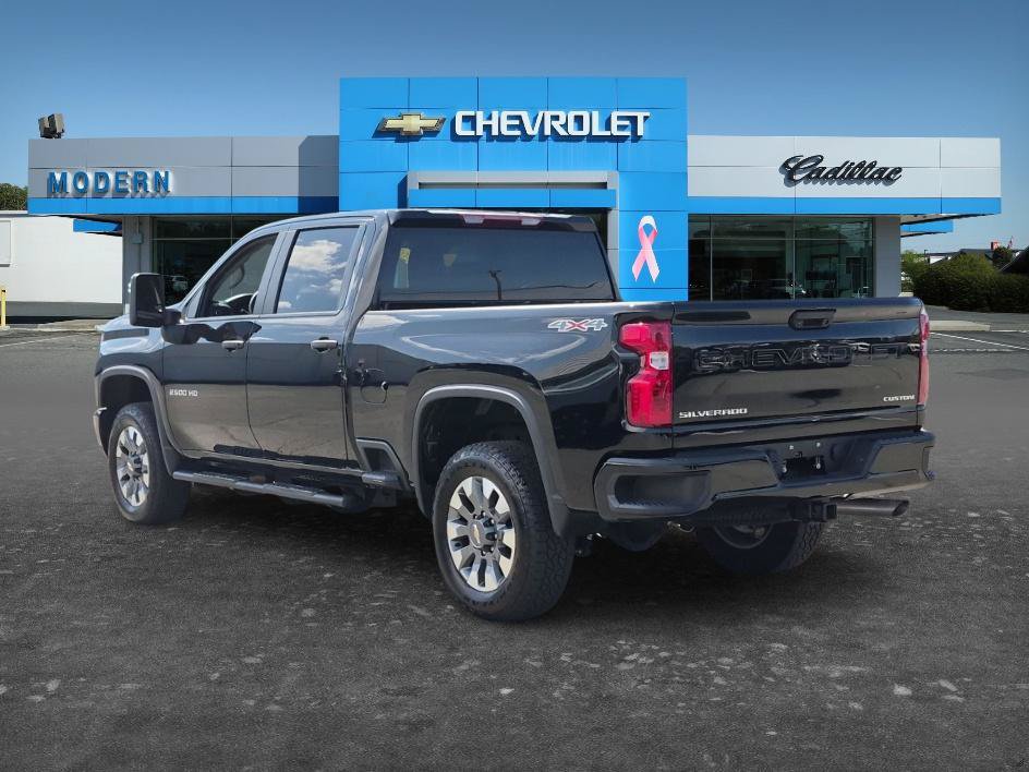 Used 2025 Chevrolet Silverado 2500 Custom AWD/4WD image 3