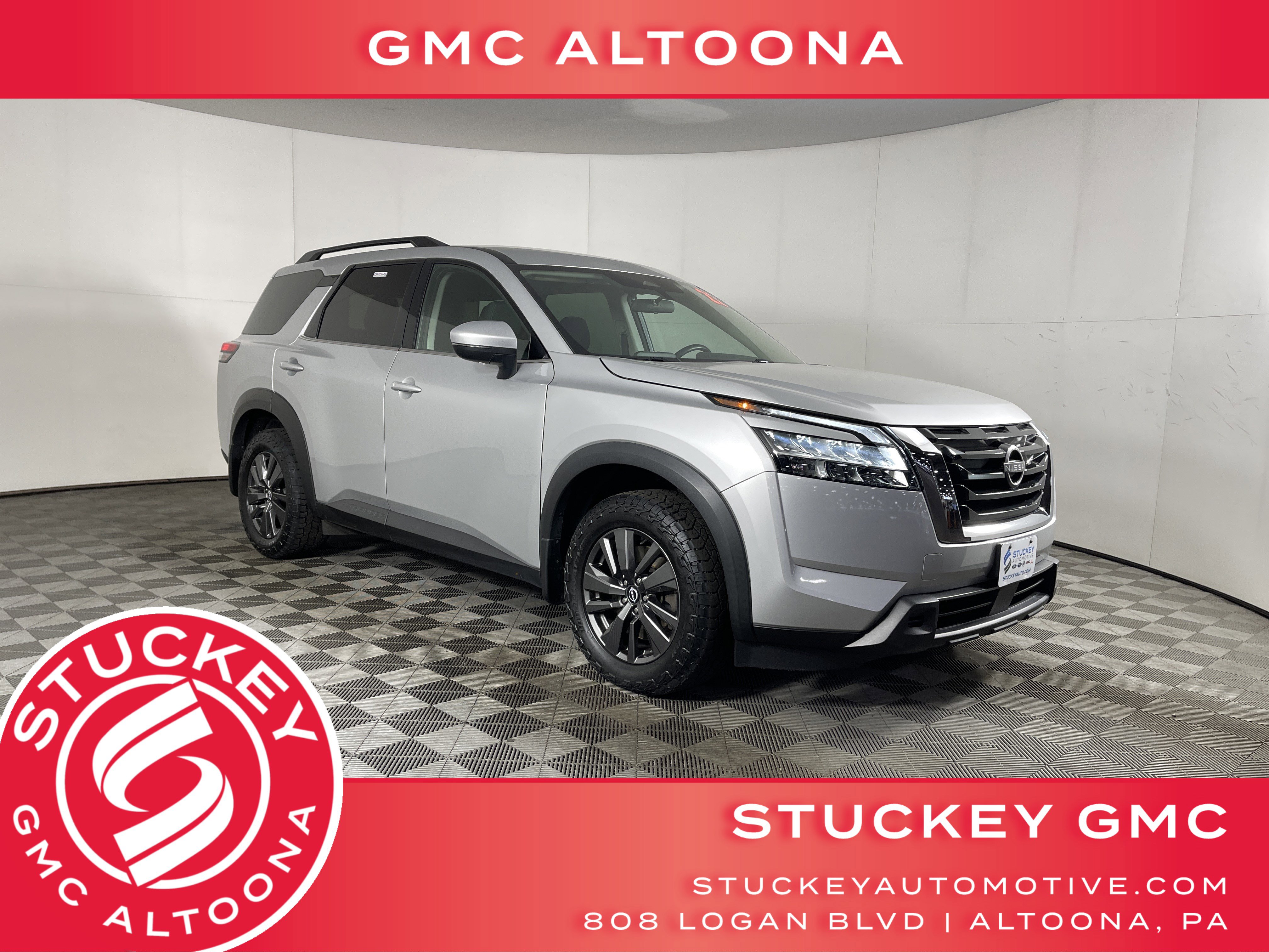 Used 2022 Nissan Pathfinder SV w/ Cargo Package