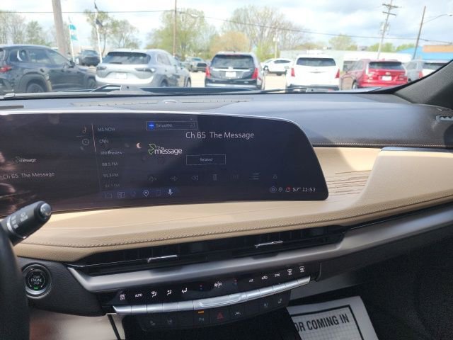Used 2024 Cadillac XT4 Premium Luxury AWD/4WD image 18