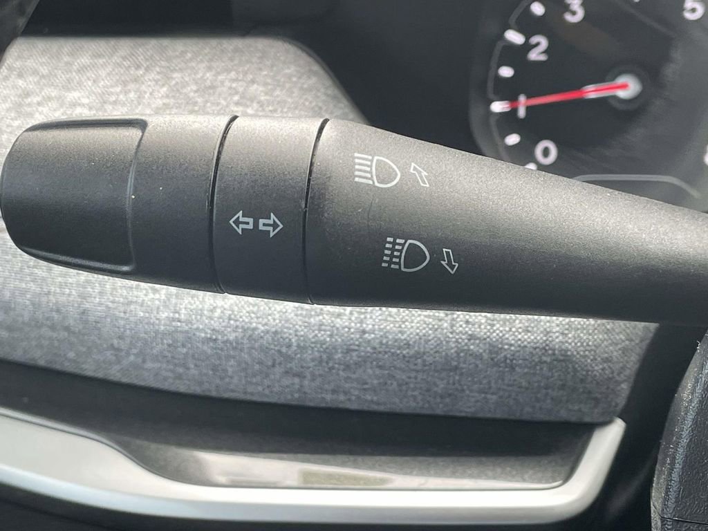 Used 2024 Jeep Compass Latitude image 23