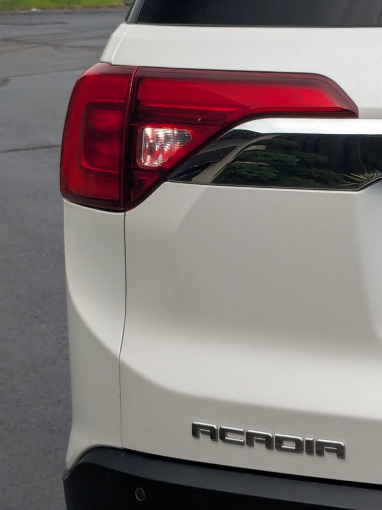 Used 2019 GMC Acadia SLT image 25