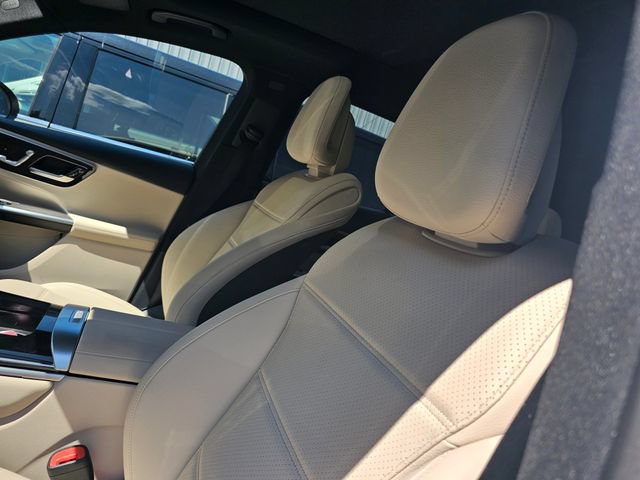 Certified 2026 Mercedes-Benz GLC 300 4MATIC image 6