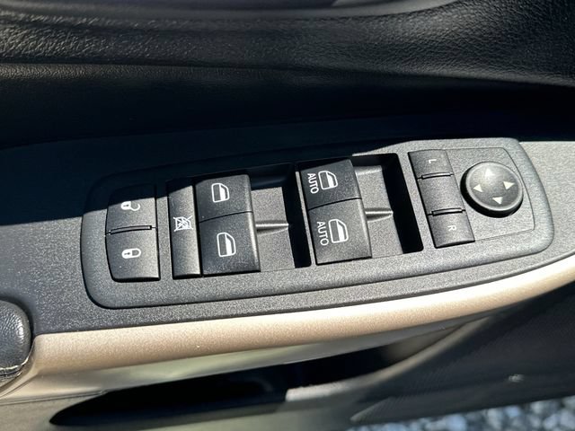 Used 2018 Jeep Cherokee Limited w/ High Altitude Package AWD/4WD image 24
