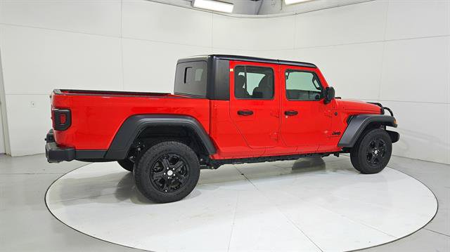 Used 2024 Jeep Gladiator Sport AWD/4WD image 8