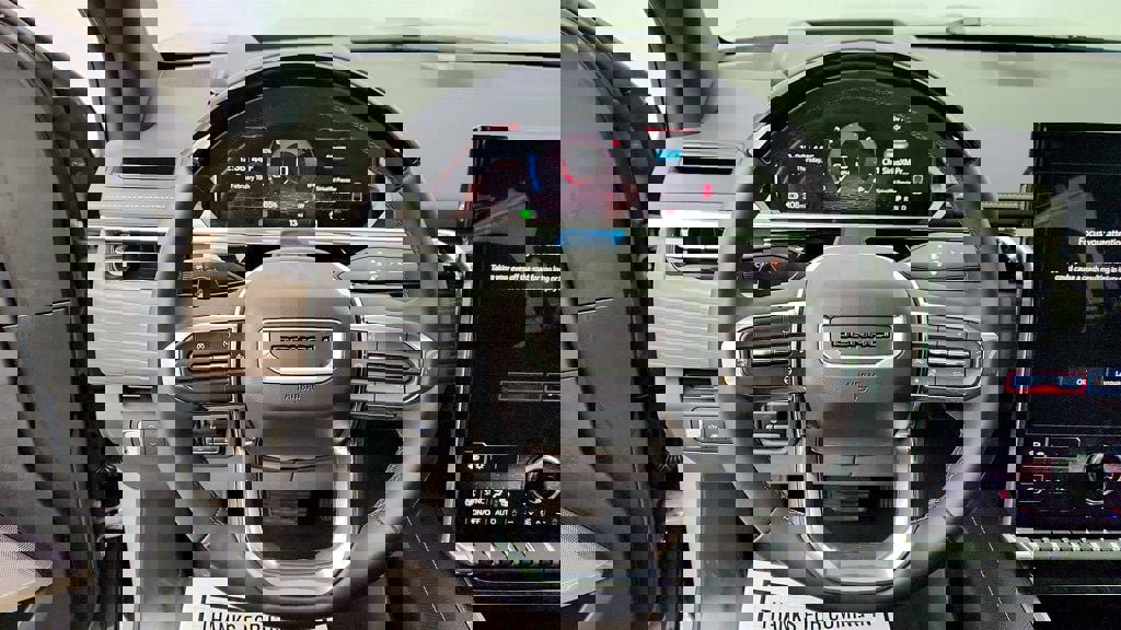 Used 2025 GMC Sierra EV Denali image 13