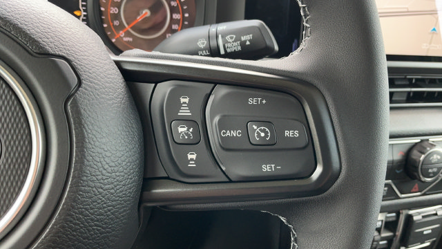 New 2026 Jeep Gladiator Sport AWD/4WD image 13