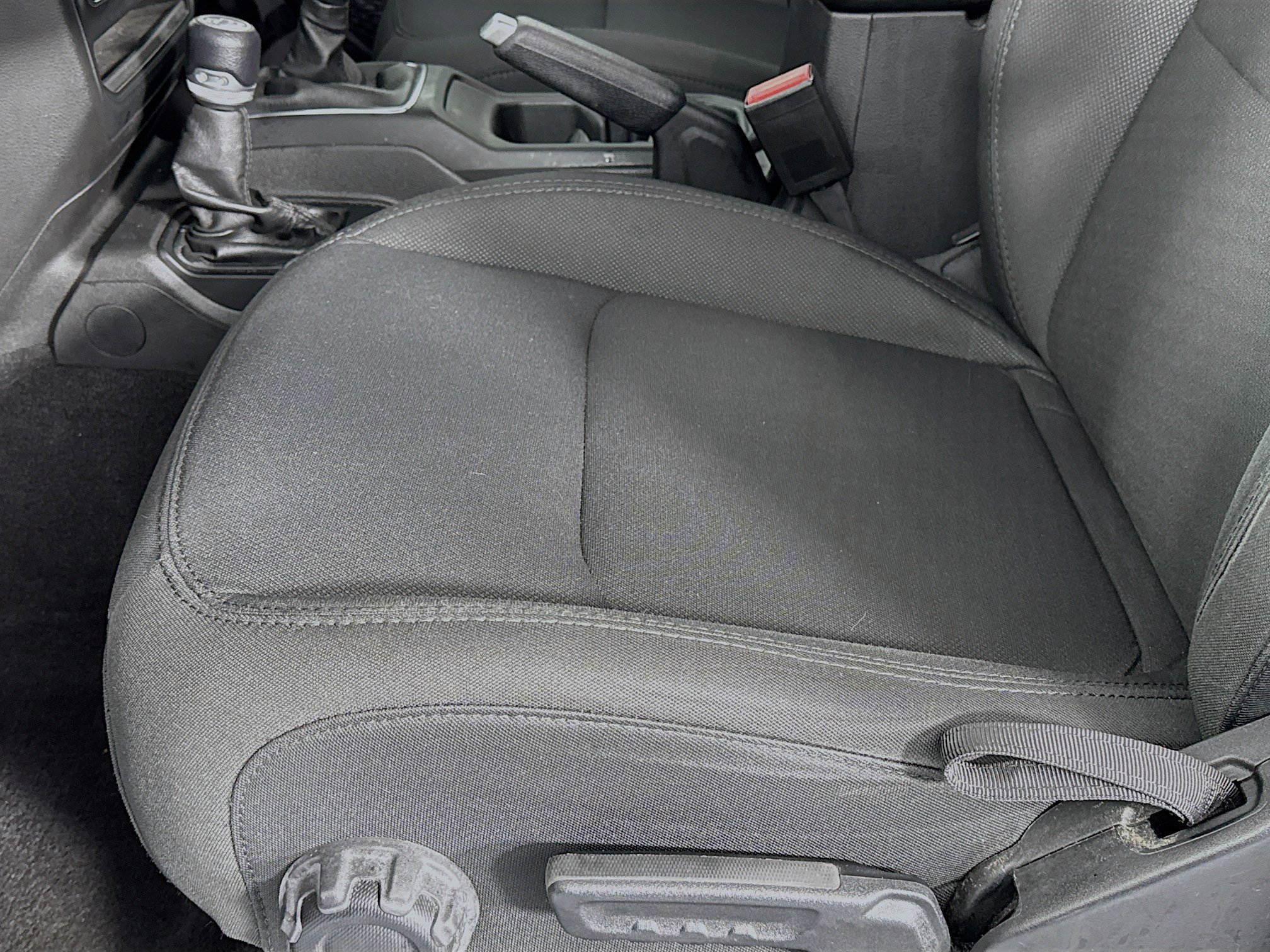 Used 2022 Jeep Wrangler Unlimited Sport image 19