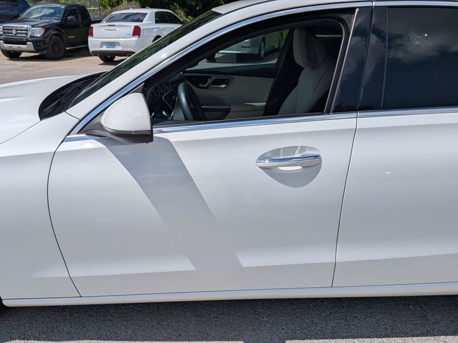 Used 2022 Mercedes-Benz C 300 Sedan image 15