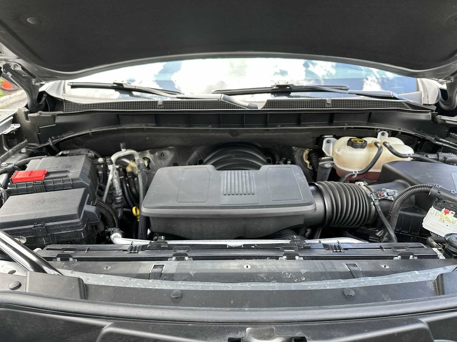 Certified 2025 Chevrolet Tahoe LS RWD image 13