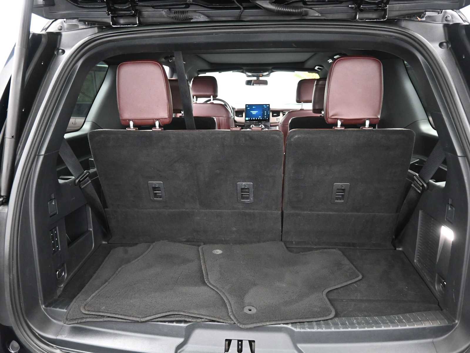 Used 2023 Ford Expedition Limited image 14