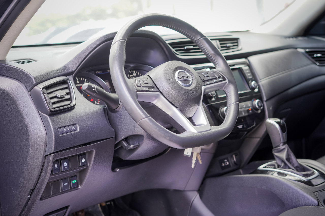 Used 2020 Nissan Rogue S image 8