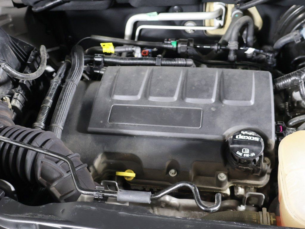 Used 2020 Chevrolet Trax LT w/ Driver Confidence Package image 13