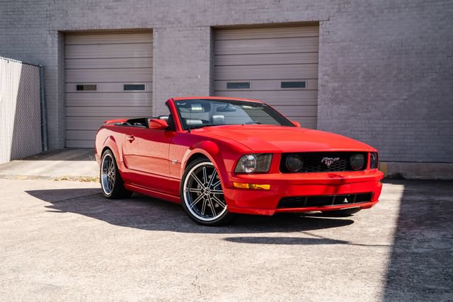 Used 2006 Ford Mustang GT Premium RWD image 19