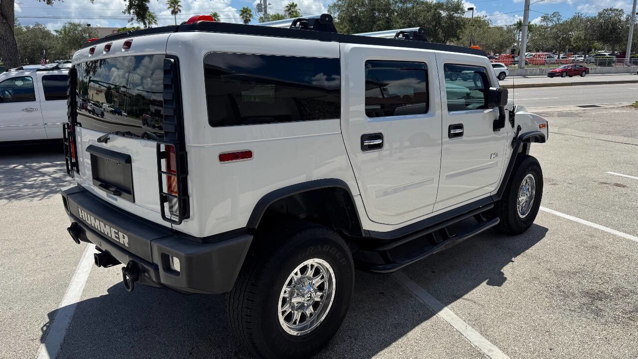 Used 2004 HUMMER H2 w/ Preferred Equipment Group image 5