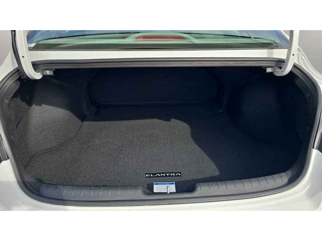 Certified 2026 Hyundai Elantra Sport FWD image 28