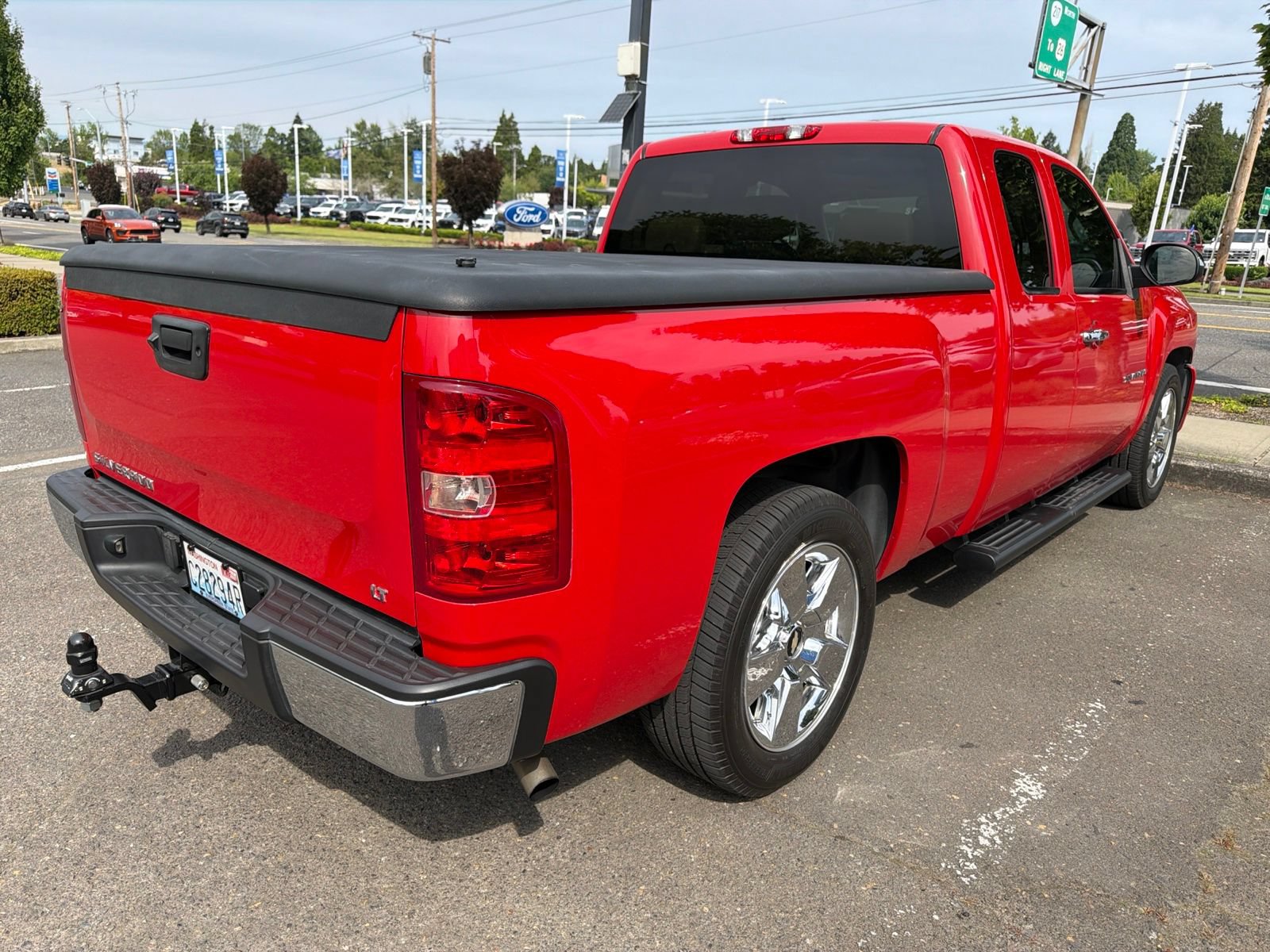 Used 2011 Chevrolet Silverado 1500 LT w/ Texas Edition RWD image 4