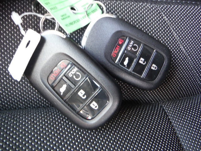 Used 2025 Honda CR-V EX image 41