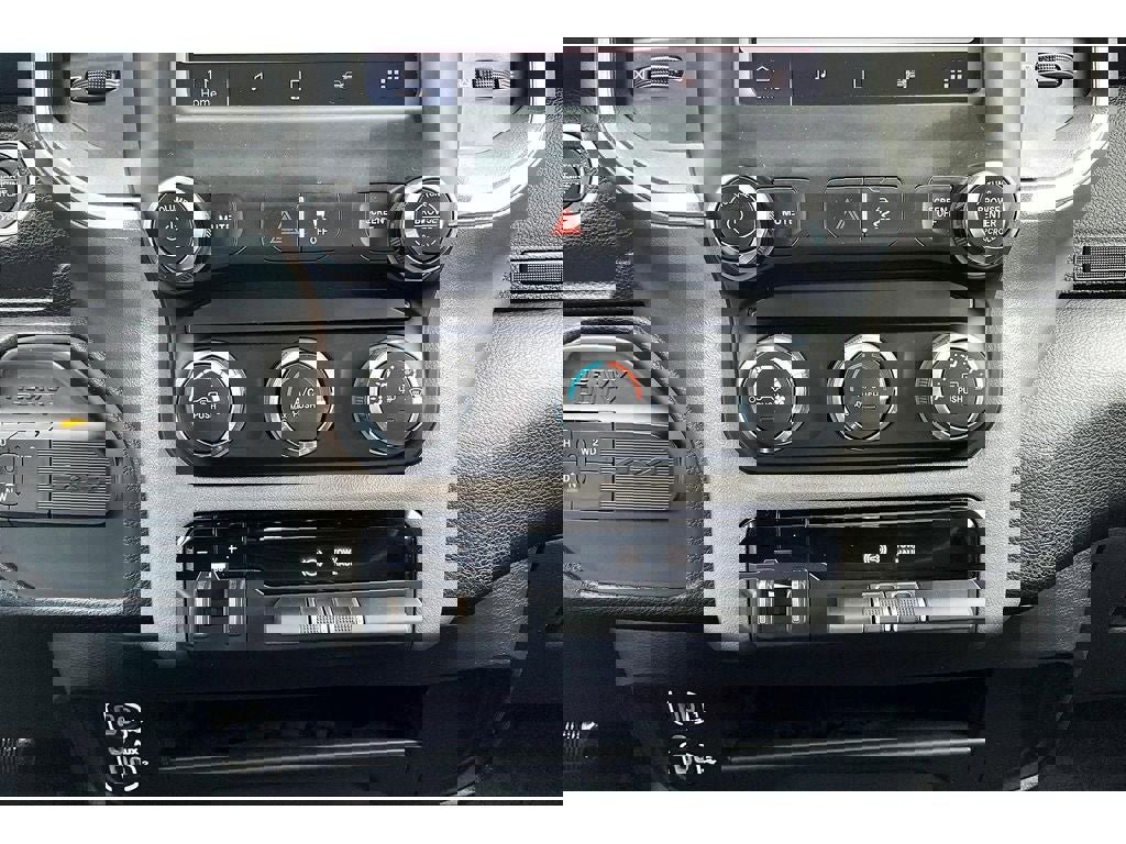 Used 2024 RAM 2500 Big Horn image 25