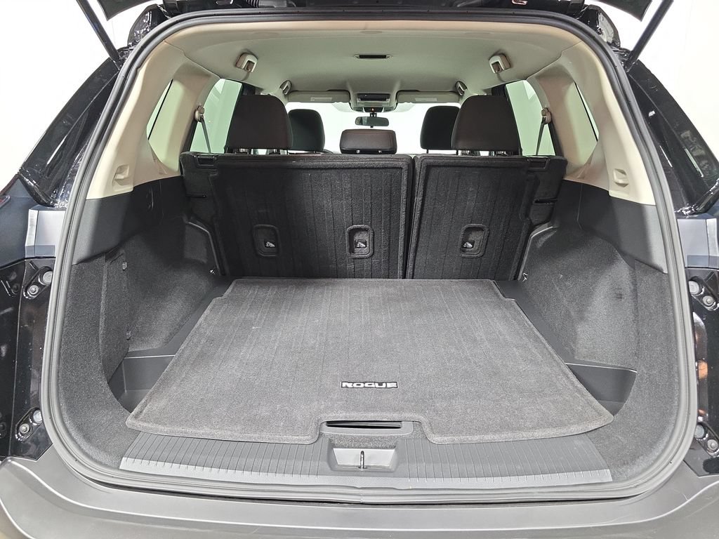 Used 2021 Nissan Rogue SV FWD image 25