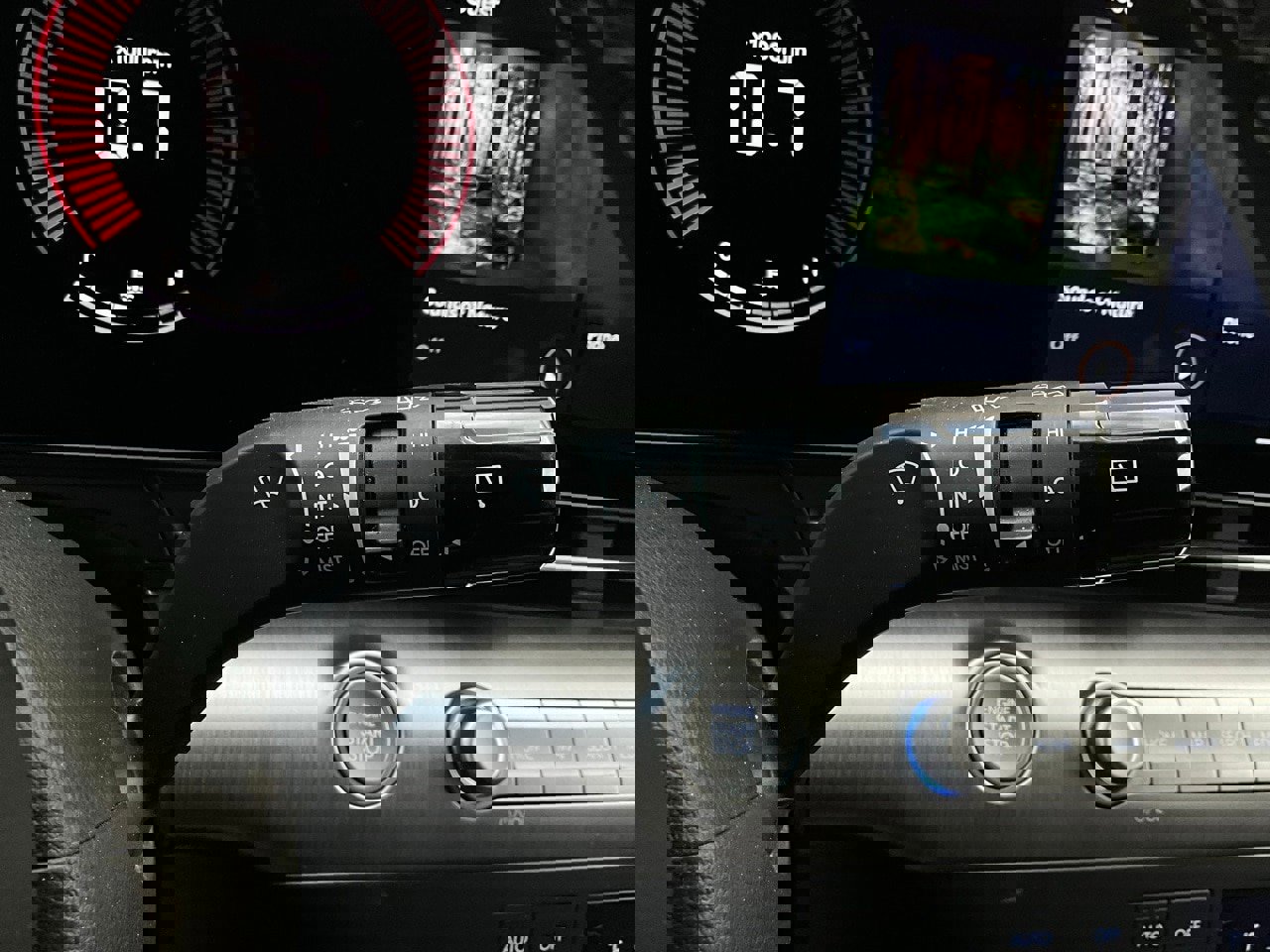 Used 2025 Hyundai Kona SEL image 39