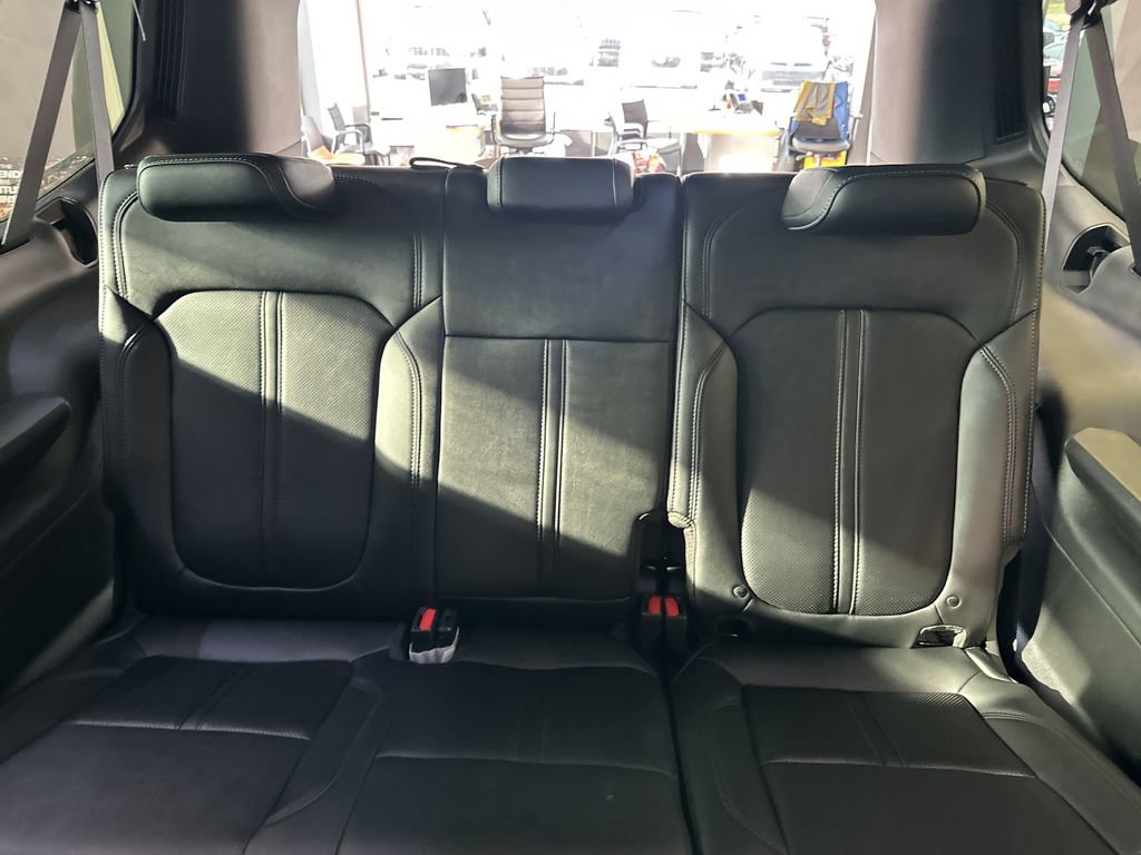 New 2026 Jeep Grand Wagoneer L Limited AWD/4WD image 23