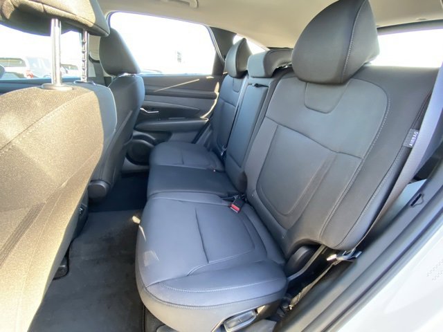New 2025 Hyundai Tucson SE image 22