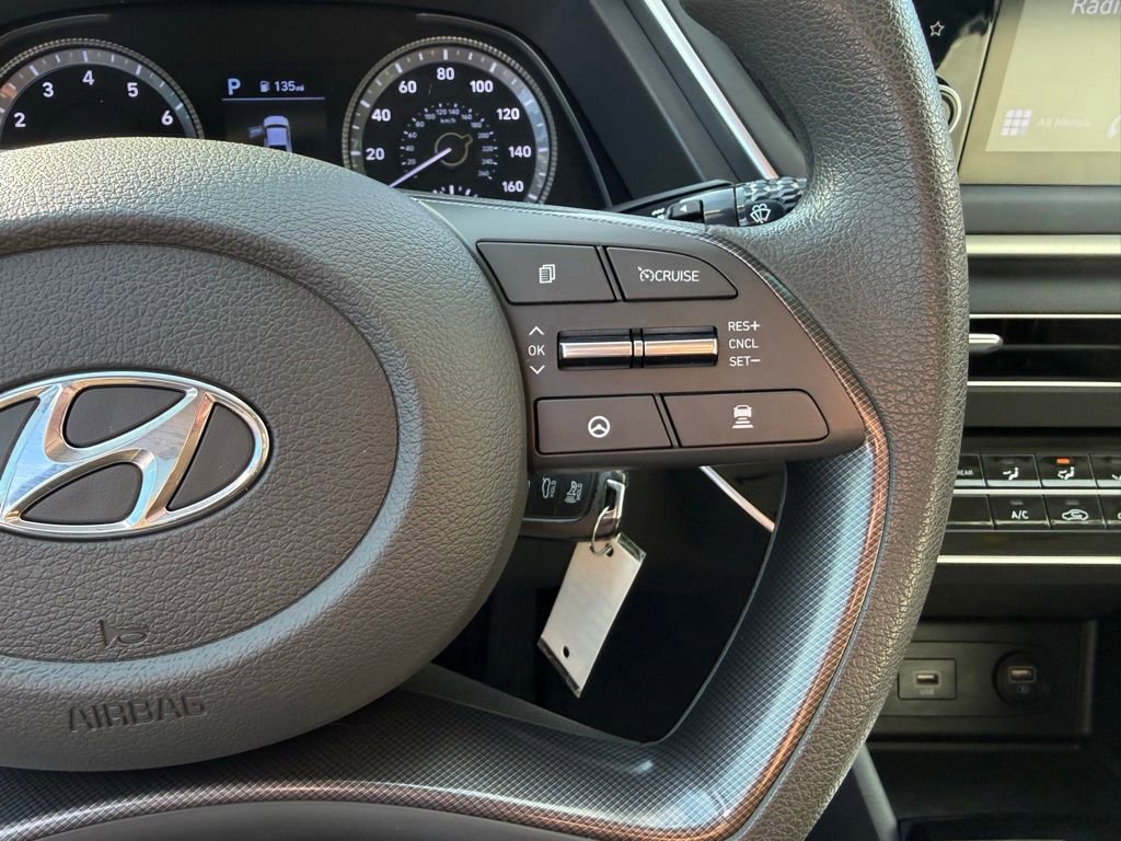 Used 2022 Hyundai Sonata SE image 14