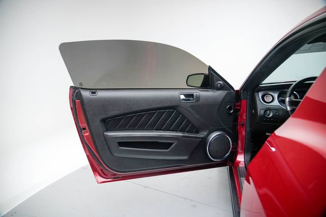 Used 2010 Ford Mustang GT Premium RWD image 22